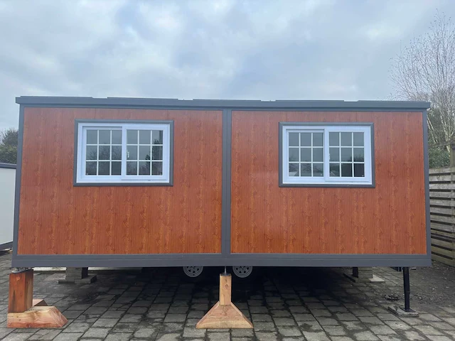 2024 mobiele woonunit / tiny house met twee slaapkamers en keuken hout motief 36m2 - afbeelding 56 van  64