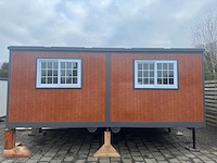 2024 mobiele woonunit / tiny house met twee slaapkamers en keuken hout motief 36m2 - afbeelding 56 van  64