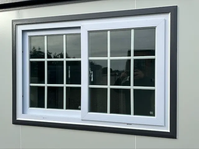 2024 mobiele woonunit / tiny house met twee slaapkamers en keuken op aanhanger - afbeelding 8 van  70