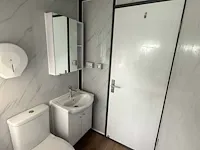 2024 mobiele woonunit / tiny house met twee slaapkamers en keuken op aanhanger - afbeelding 46 van  70