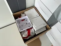 2024 mobiele woonunit / tiny house met twee slaapkamers en keuken steen motief antraciet - afbeelding 26 van  64