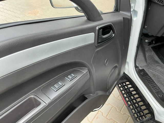 2024 nextem humpback bedrijfswagen - afbeelding 9 van  29