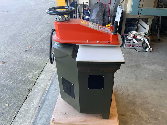 2024 obk 12 obk-12t zwenkarmstansmachine - afbeelding 17 van  18