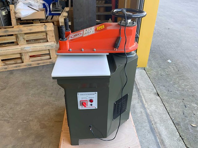 2024 obk 12 obk-12t zwenkarmstansmachine - afbeelding 16 van  18