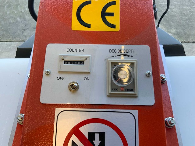 2024 obk 12 obk-12t zwenkarmstansmachine - afbeelding 13 van  18