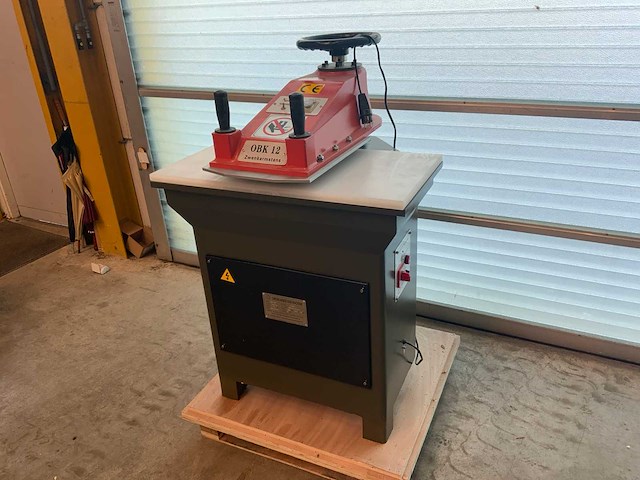 2024 obk 12 obk-12t zwenkarmstansmachine - afbeelding 2 van  18