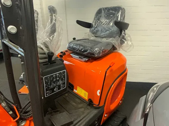 2024 powered by kubota u105 minigraafmachine - afbeelding 25 van  30