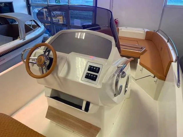 2024 prua alvento - jaguar 7.0 speedboot nieuw - afbeelding 20 van  24