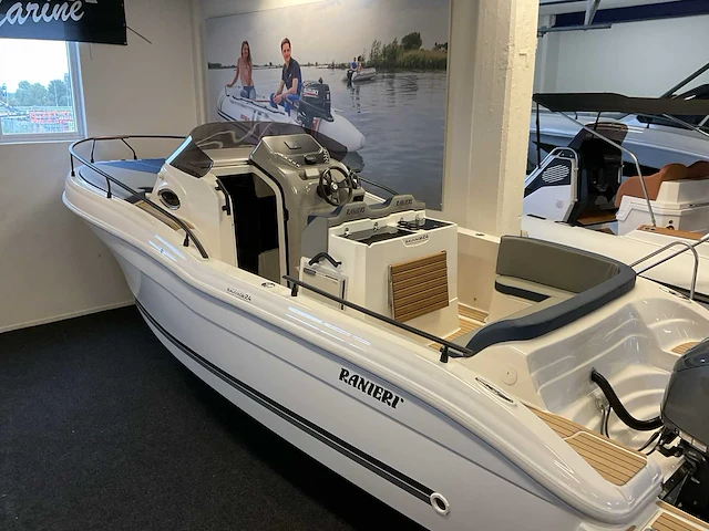 2024 ranieri sauvage 24 sportcruiser - afbeelding 12 van  30