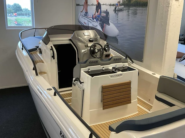2024 ranieri sauvage 24 sportcruiser - afbeelding 27 van  30