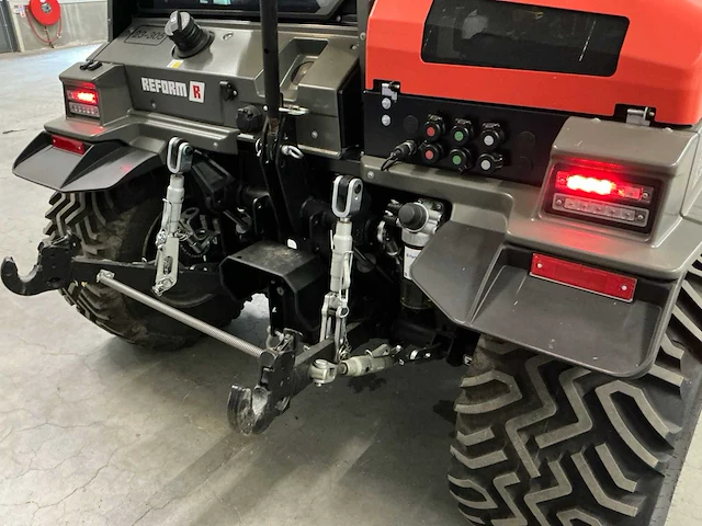 2024 reform metrac h75 bergtractor - afbeelding 24 van  35