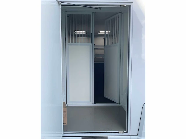 2024 renault master paardenvrachtwagen - afbeelding 4 van  30