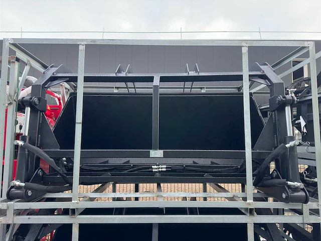 2024 rhino-cross 82 inch grapple bucket grijp bak ten behoeve van schranklader - afbeelding 2 van  9