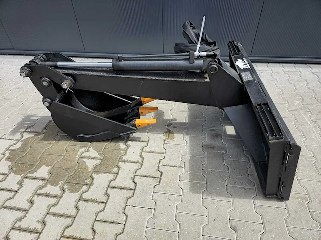 2024 rhino-cross backhoe arm ten behoeve van schranklader - afbeelding 7 van  8