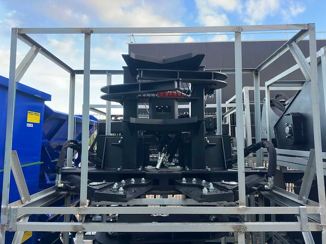 2024 rhino-cross bomenzaag met grijper ten behoeve van schranklader - afbeelding 1 van  8