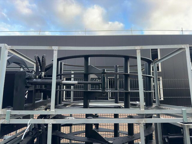 2024 rhino-cross grapple claw ten behoeve van schranklader - afbeelding 1 van  8