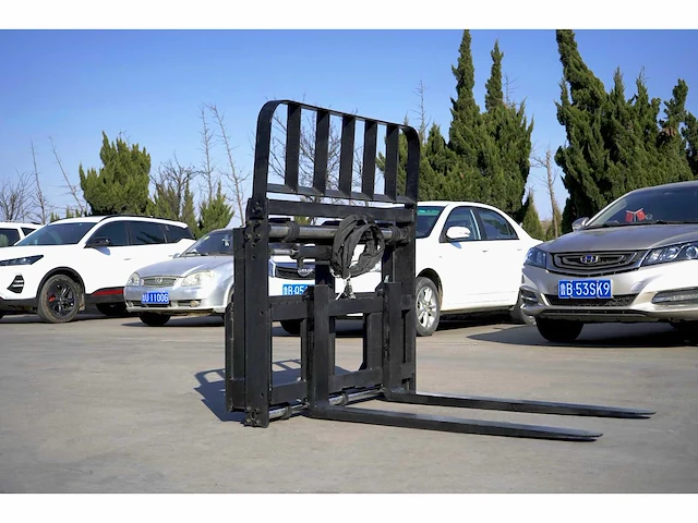2024 rhino-cross side shift pallet fork ten behoeve van schranklader - afbeelding 1 van  9