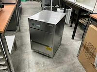 2024 saro eb26 ijsblokjesmachine - afbeelding 1 van  4