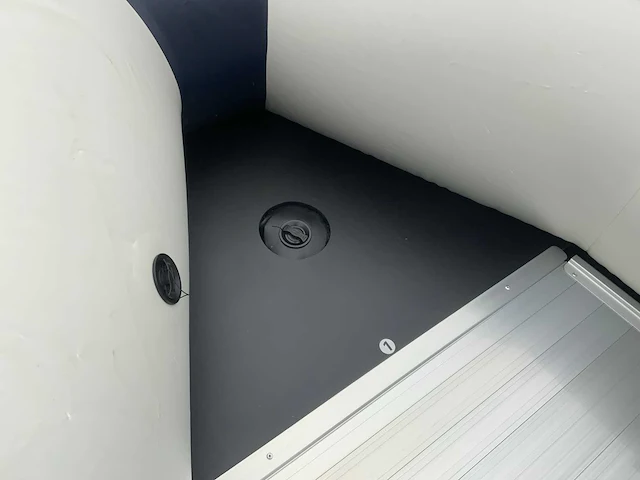 2024 solar marine 360 rubberboot - afbeelding 25 van  36
