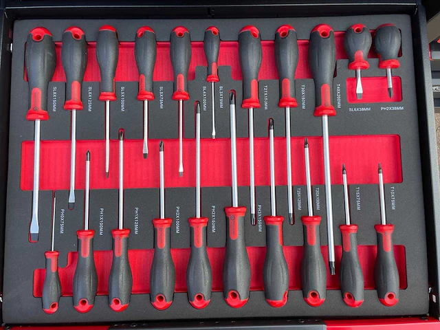 2024 stahlgruppe jumbo - gereedschap wagen gevuld - afbeelding 6 van  17