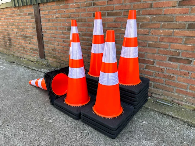 2024 stahlworks verkeerskegel / verkeerspion (25x) - afbeelding 4 van  6