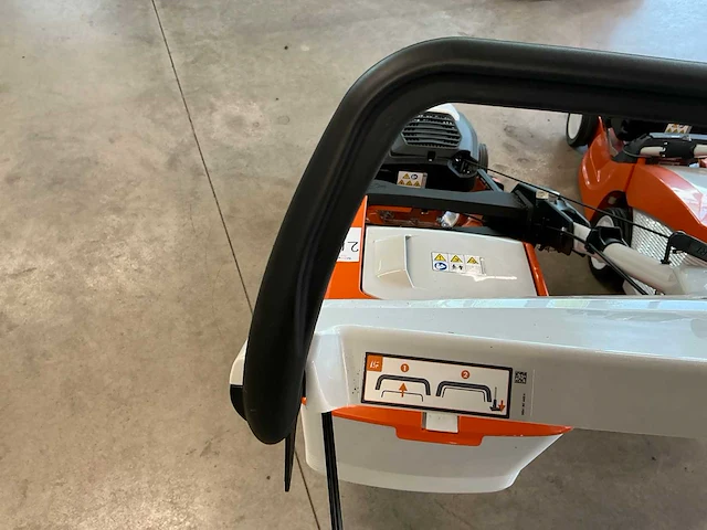 2024 stihl rm248.3 grasmaaier - afbeelding 2 van  11
