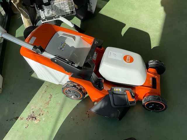 2024 stihl rma 448 pv accu-grasmaaier - afbeelding 4 van  6