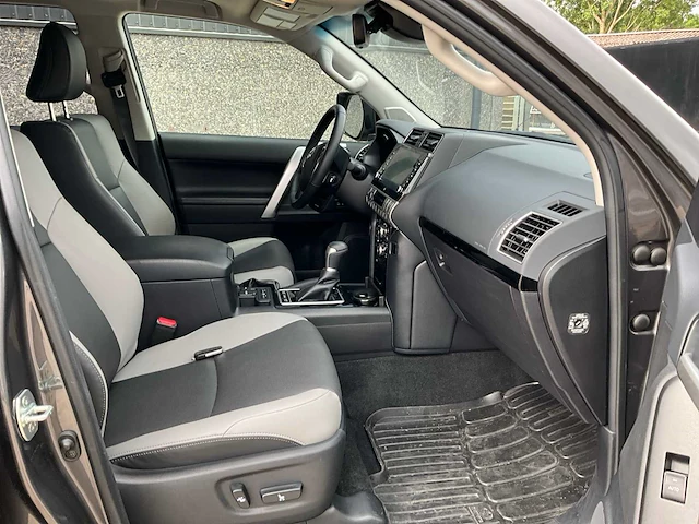2024 toyota land cruiser tecedition personenauto - afbeelding 11 van  32