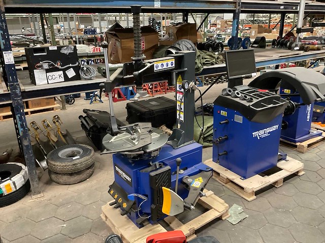 2024 trainsway zh620jf banden de-en montageapparaat - afbeelding 2 van  8