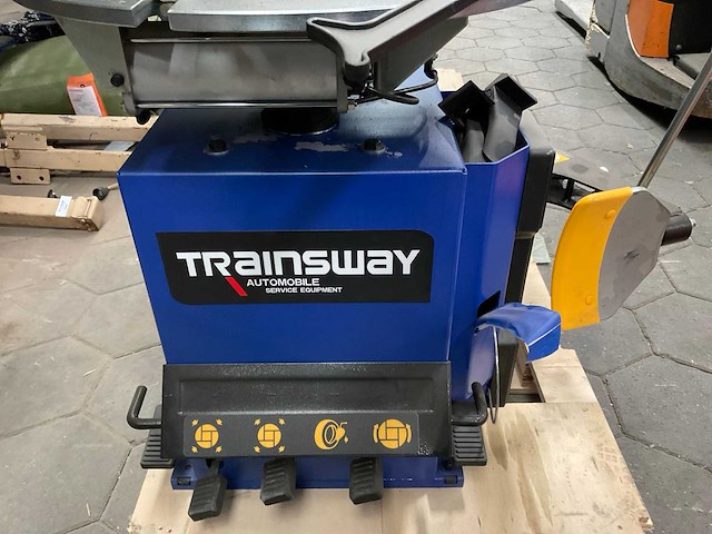 2024 trainsway zh620jf banden de-en montageapparaat - afbeelding 5 van  8