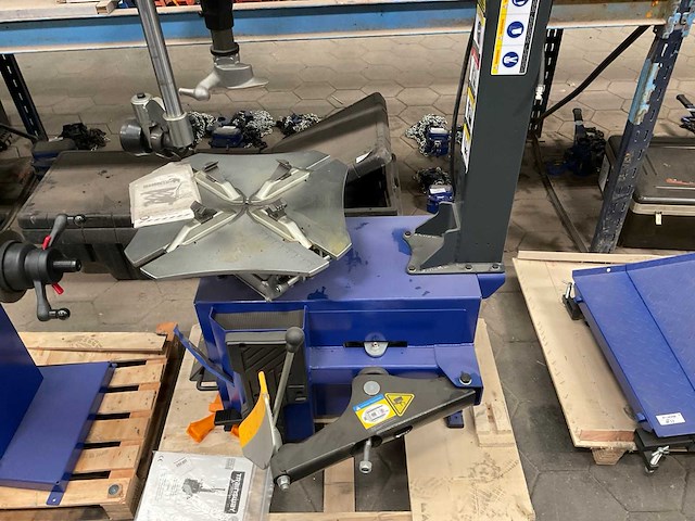 2024 trainsway zh626s banden de-en montageapparaat - afbeelding 3 van  7