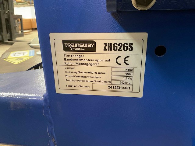 2024 trainsway zh626s banden de-en montageapparaat - afbeelding 7 van  7