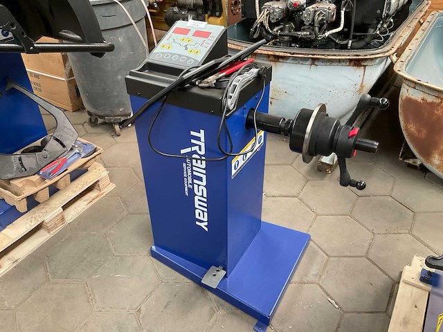 2024 trainsway zh800 banden balanceerapparaat - afbeelding 1 van  7