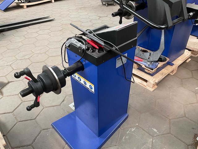 2024 trainsway zh800 banden balanceerapparaat - afbeelding 6 van  7