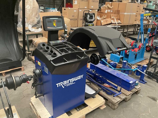 2024 trainsway zh827a banden balanceerapparaat - afbeelding 1 van  6