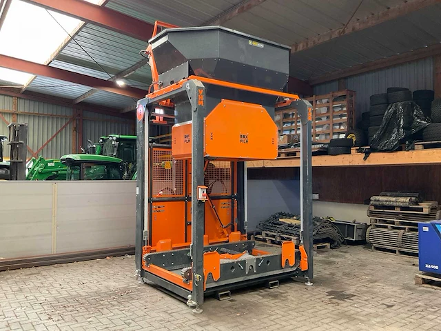 2024 vhm boxfilr m1 1600 s kistenvulstation - afbeelding 1 van  14