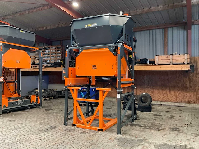 2024 vhm monofilrpro 1600 p kistenvulstation - afbeelding 1 van  12