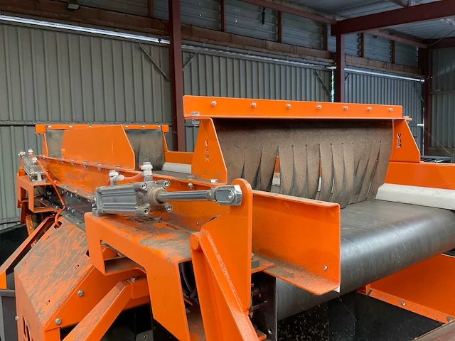 2024 vhm twinfilr 1600s kistenvulmachine - afbeelding 7 van  15