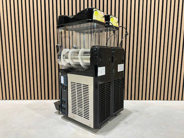 2024 vtc dubbel slush puppy ijsmachine - afbeelding 10 van  13