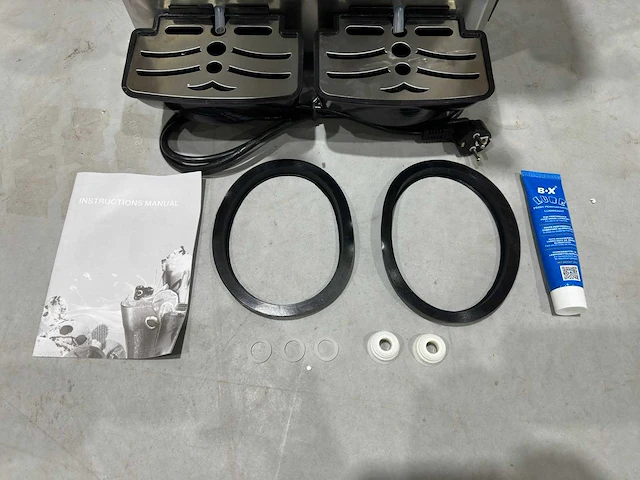 2024 vtc dubbel slush puppy ijsmachine - afbeelding 3 van  13