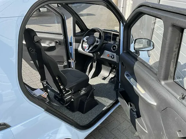 2024 yumbo elektrische brommobiel / 45 km auto - afbeelding 10 van  24