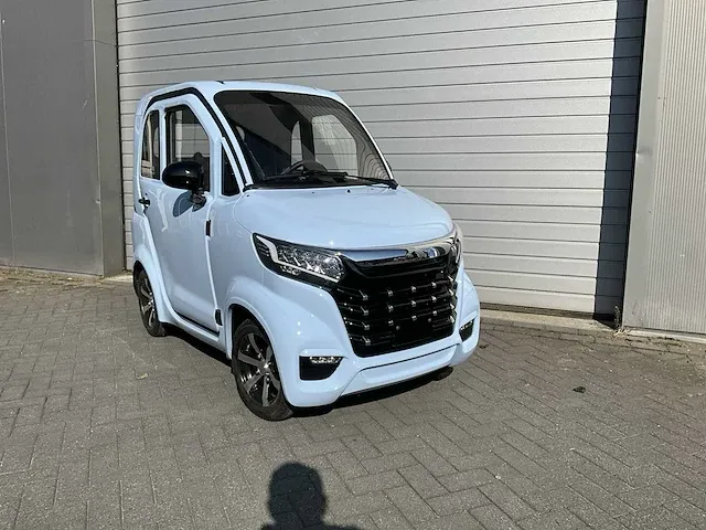 2024 yumbo elektrische brommobiel / 45 km auto - afbeelding 22 van  24