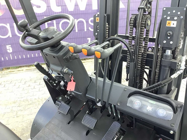 2025 - bobcat - d30 - vorkheftruck - unused - afbeelding 14 van  15