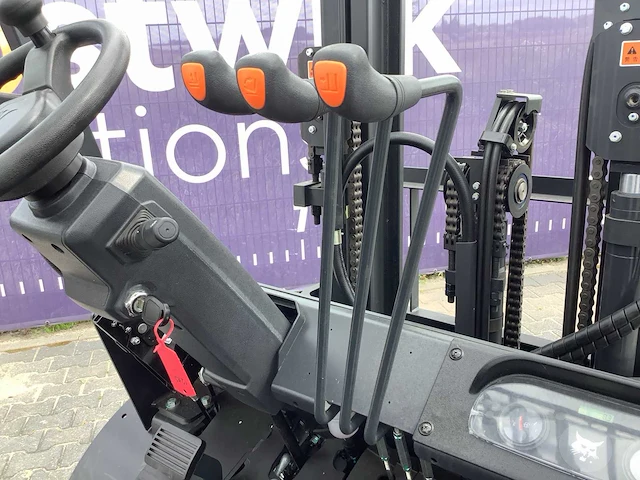 2025 - bobcat - d30nx- vorkheftruck - unused - afbeelding 15 van  15