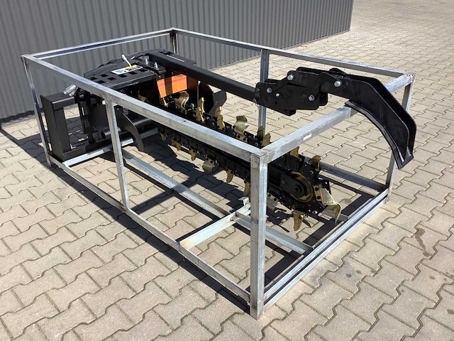 2025 - easy-going - trencher - kettinggraver voor schranklader / skidsteer - afbeelding 12 van  21