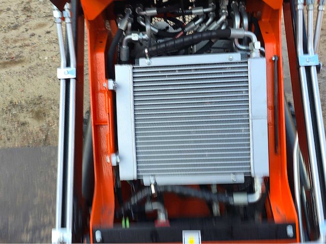 2025 - sdlool - 36c - oranje - shovel - afbeelding 14 van  18