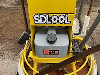 2025 - sdlool - 80r3858 - betonvlinder - afbeelding 20 van  20