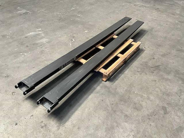 2025 290 cm heftruck verlenglepels - afbeelding 3 van  4