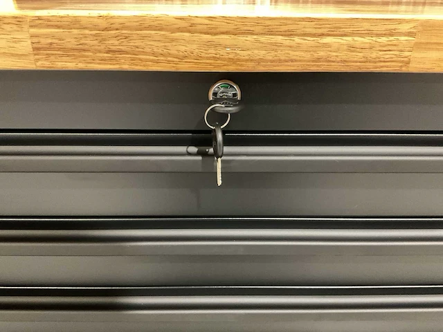 2025 72” 15 laden htc7215pc-1 zwart/hout gereedschapswagen - afbeelding 16 van  16