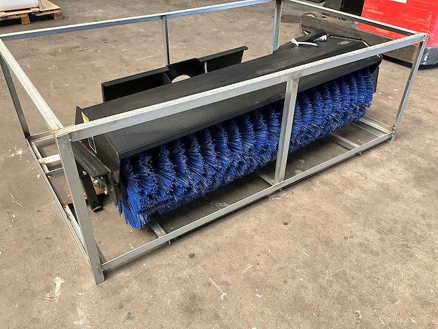 2025 72 inch bezem/ veegmachine voor schranklader - afbeelding 2 van  8